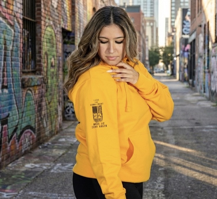 Women's Pullover Hoodie "Healthy Minds"